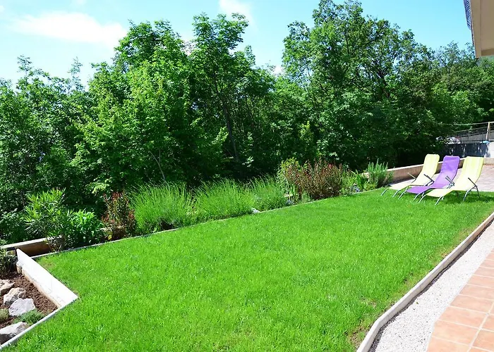 아파트 Green Apartments