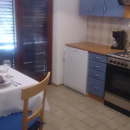 Green Apartment